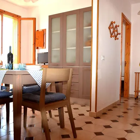 Air-conditioned Yoko For 5 Guests San Foca